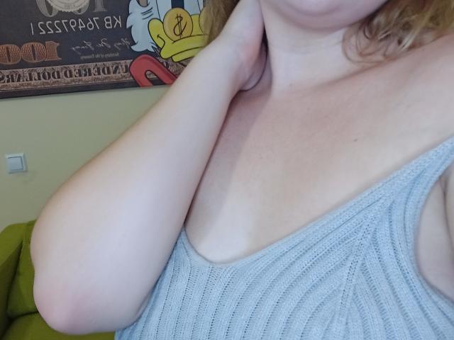 DiLaria - Live sex cam - 22387417