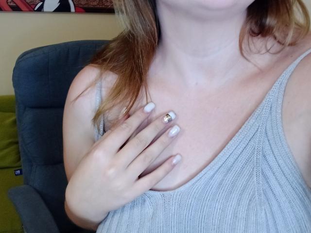 DiLaria - Live sex cam - 22387481