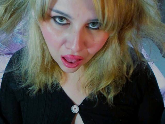 Akkanee - Live porn &amp; sex cam - 22390605
