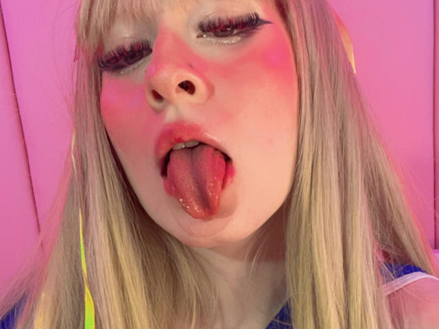 SadieAntolini - Live porn &amp; sex cam - 22392009