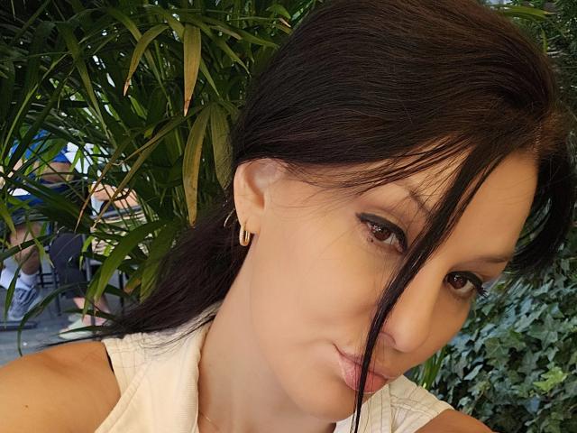JoliDanielle - Live porn &amp; sex cam - 22394413