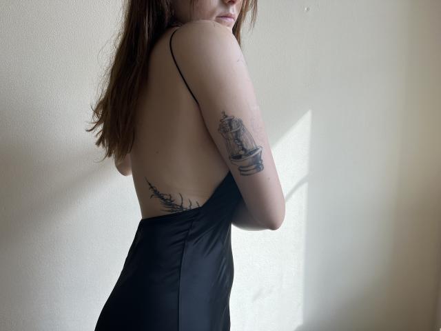 Tenzzi - Live Sex Cam - 22396329