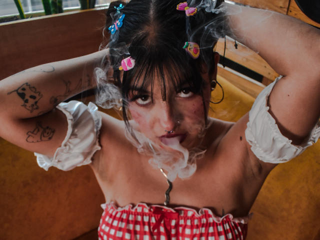 LaraAhB - Live porn &amp; sex cam - 22402477