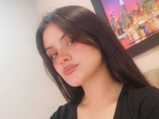 IsabellaTomson - Live Sex Cam - 22402633