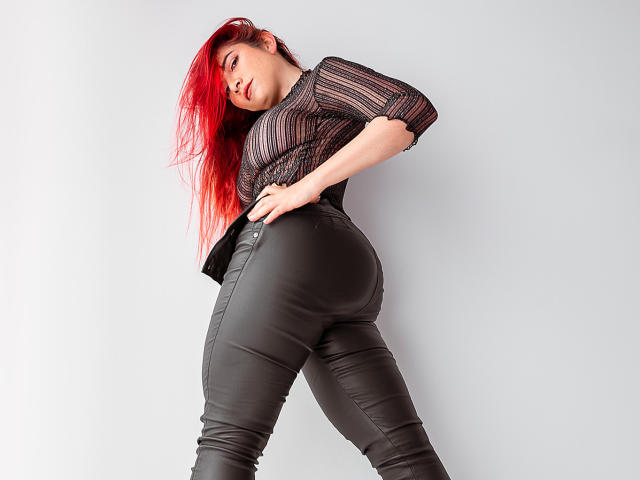 AlessiaRed - Live porn &amp; sex cam - 22403081