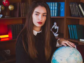 EmmaBettis - Live Sex Cam - 22409001