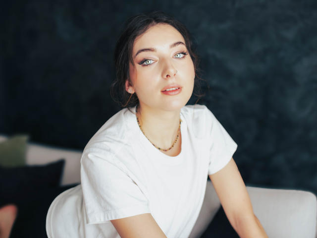 KissMegan - Live porn &amp; sex cam - 22409097