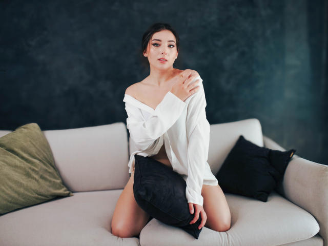 KissMegan - Live sex cam - 22409105