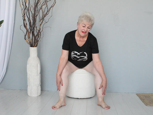 KayleSmoll - сексуальная веб-камера в реальном времени - 22414485