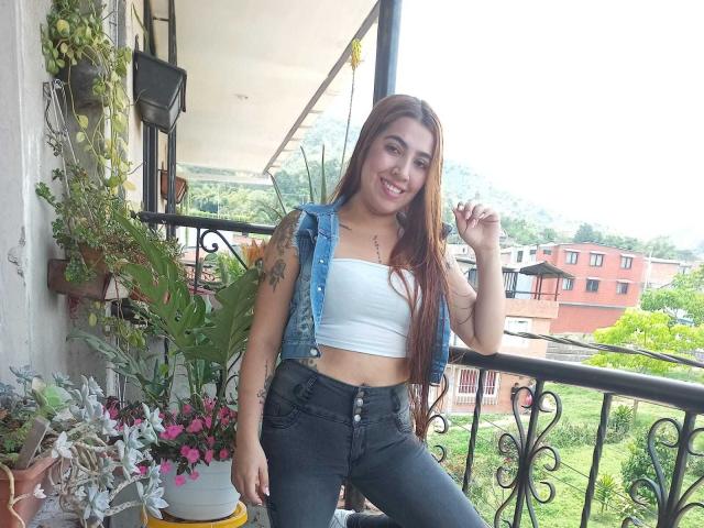 JessicaReaves - Live Sex Cam - 22415101