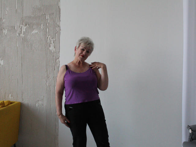 KayleSmoll - Live porn &amp; sex cam - 22415429