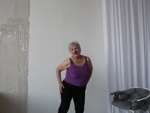 KayleSmoll - Live sex cam - 22415497