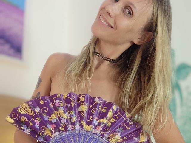 EmieFlower - Live Sex Cam - 22416901