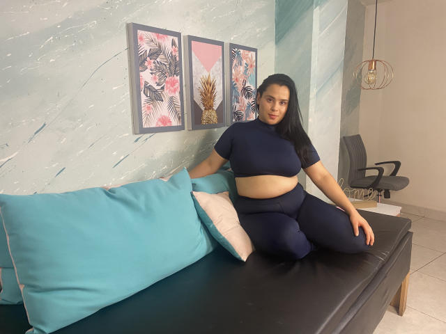 RebekaWhite - Live Sex Cam - 22421669