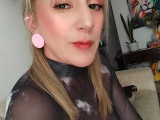 SammyKitty - Live Sex Cam - 22423485
