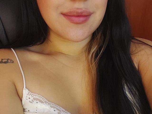 LauraRichis - Sexe cam en vivo - 22425997