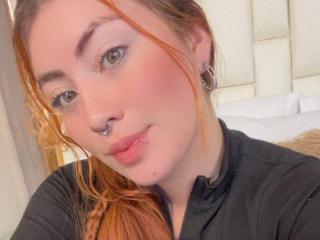 IsabellaRobertz - Live Sex Cam - 22429533