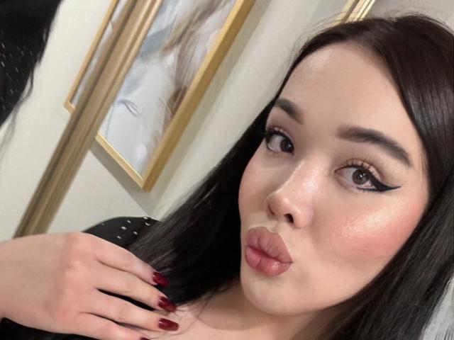 KylieLii - Live sex cam - 22432145