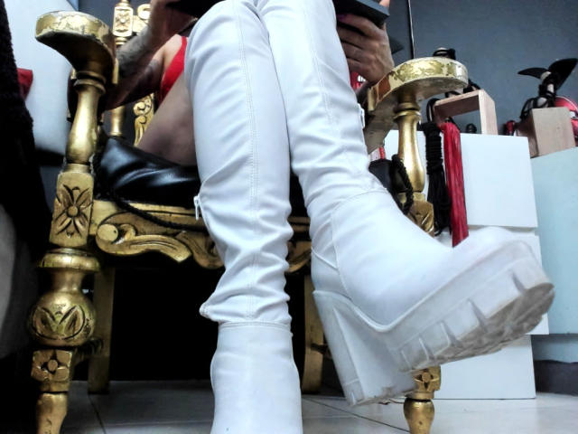 LusstCruella - Live porn &amp; sex cam - 22436593