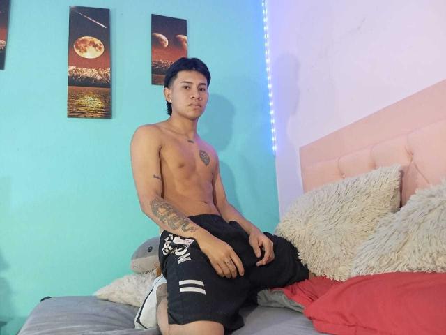 logannth - Live Sex Cam - 22437153