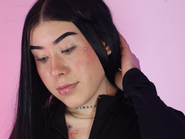MiaGlowy - Live sex cam - 22440429