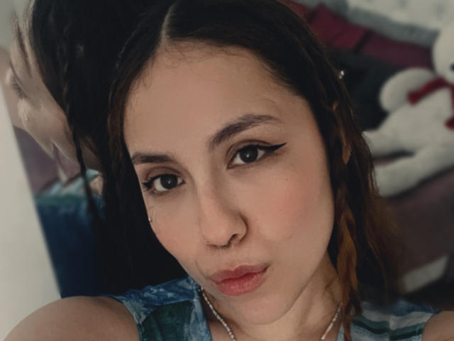 AmberlStha - Live Sex Cam - 22443045