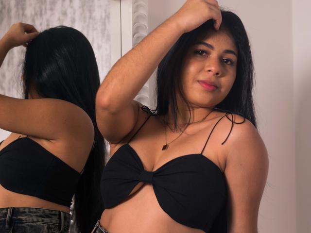 GeorginaGeorge - Live Sex Cam - 22444509