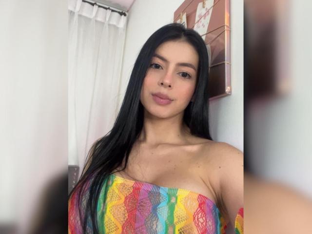 IsabellaJames - Porno na żywo i seks kamera - 22449013