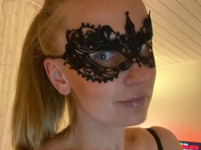 Leilani69-hot - Sexe cam en vivo - 22451685