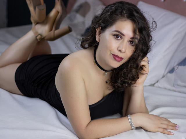 ReyPamela - Live sex cam - 22452813