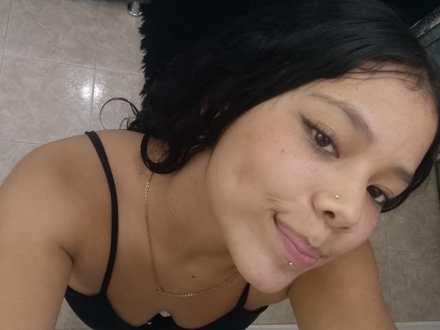 SalmaVitori - Live sex cam - 22457101