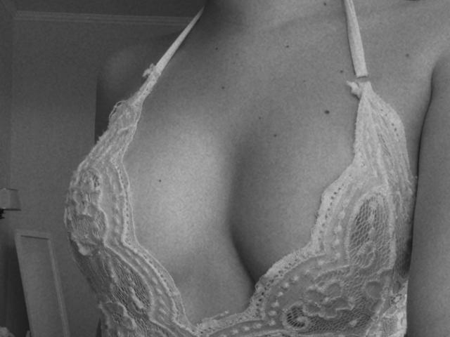 SugarrX - Live sex cam - 22458065