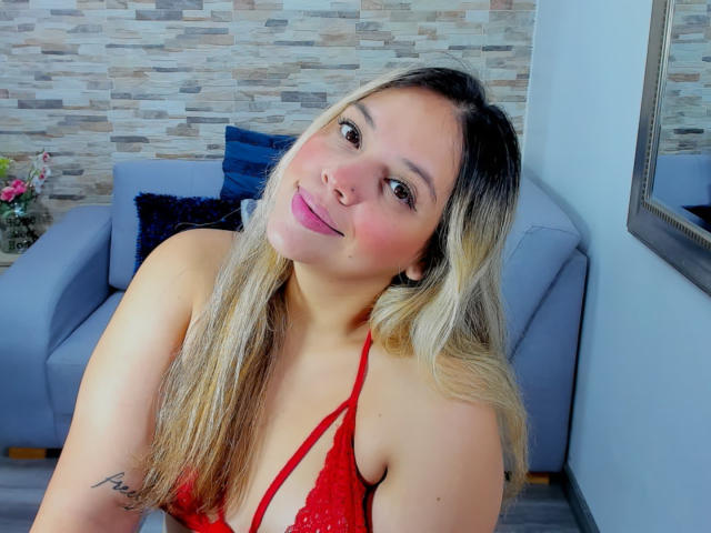 KendallBennet - Live Sex Cam - 22464505