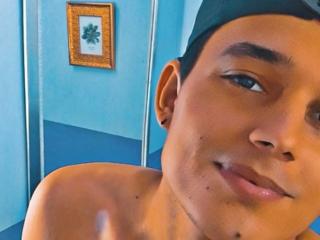 FreddyRomans - Live sex cam - 22466093