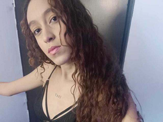 SaraWillianson - Live porn &amp; sex cam - 22470557