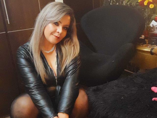 VictoriiaGray - Live porn &amp; sex cam - 22475213