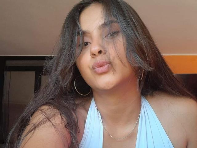 ZoeLlaker - Live sex cam - 22485681