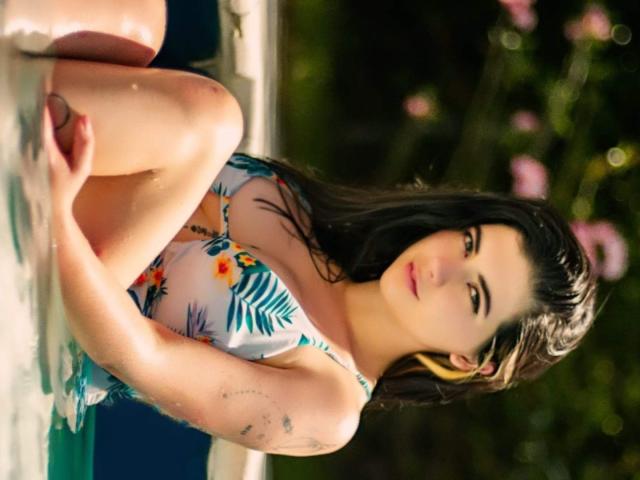 JeneKurz - Live Sex Cam - 22488661