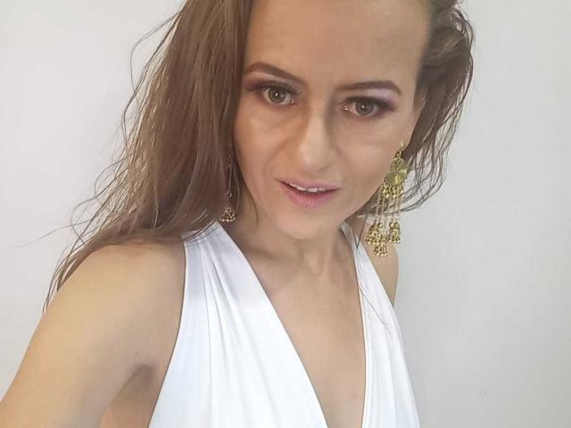 Maghenta - Live sex cam - 22496825