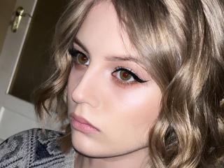 PollyGussie - Live sex cam - 22496857