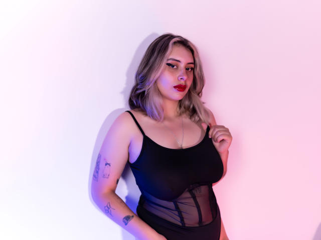 SarahDaviis - Sexe cam en vivo - 22502205