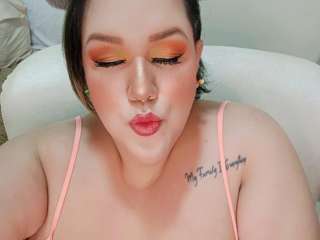 GiannaMorrys - Live porn &amp; sex cam - 22502401
