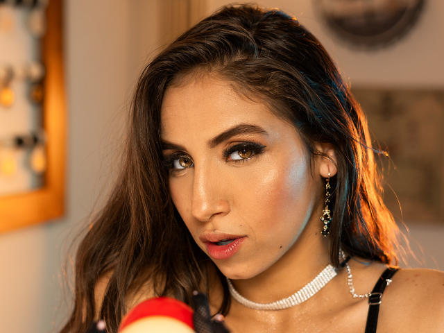 PaulettSmith - Live sex cam - 22503645