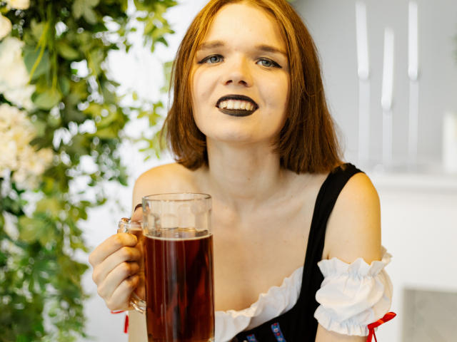 DaylinaLops - Live Sex Cam - 22509573