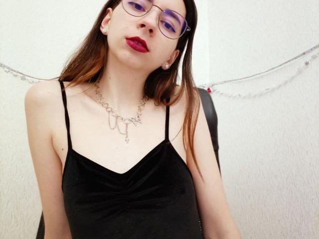 WollyMolly - Live sex cam - 22509857