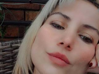 GiuliaAddams - Live sex cam - 22510761