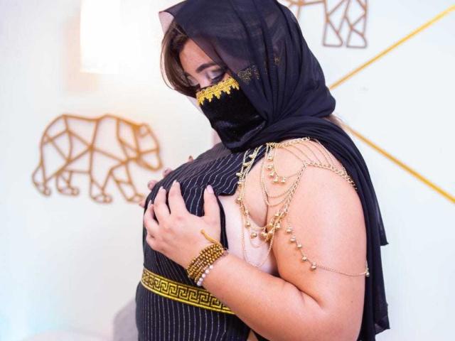 SalmaAzaman - Live porn &amp; sex cam - 22515813