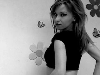 AryanneHot - Live sex cam - 2252362