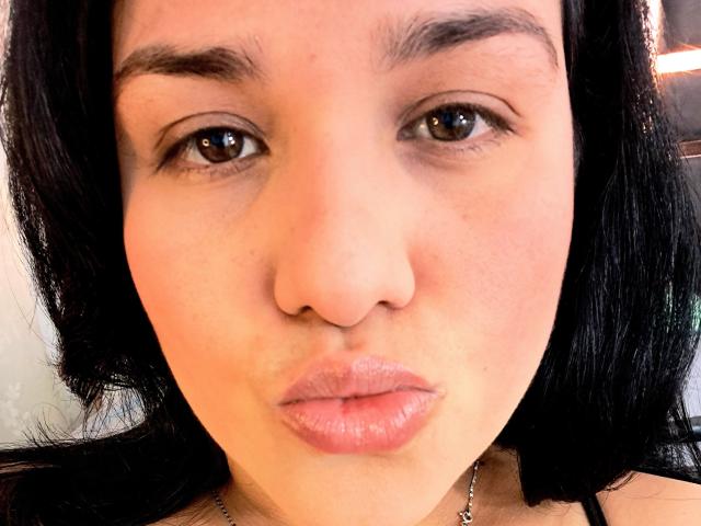 VivianaThomson - Live sex cam - 22524565