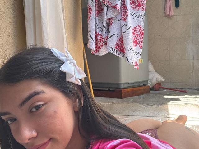 SharonKlart - Élő pornó és szexkamera - 22528005